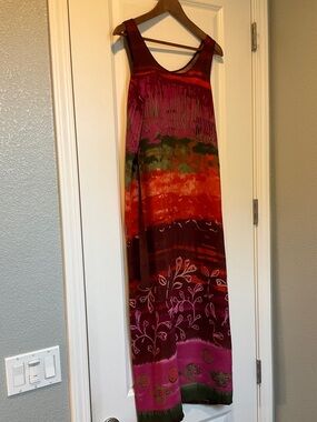 Sleeveless Multicolor Printed Maxi Dress - Pink/Red/Orange